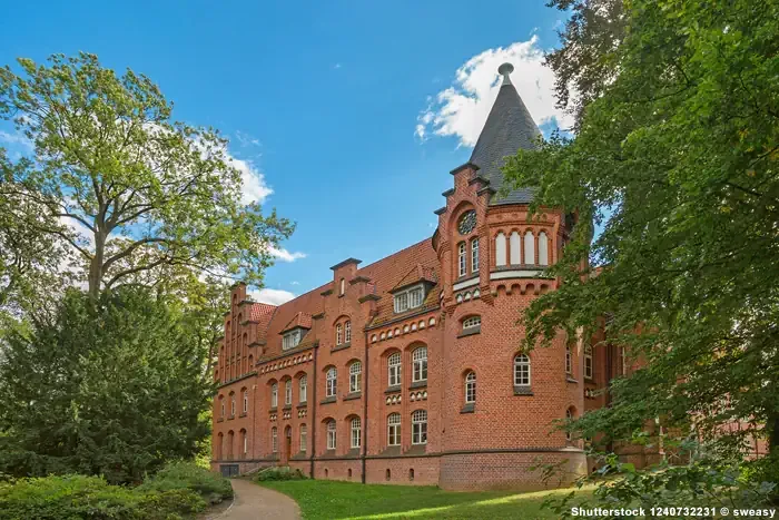 Schloss in Bergdorf - Hamburg